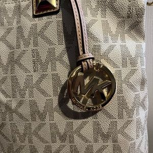 Cream Michael Kors Bag